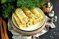 Дивовижні сирні млинці з секретною начинкою: чудовий рецепт на Масляну 2022