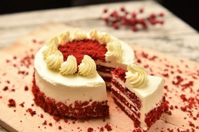Превосходный бархатный торт на День святого Валентина своими руками: простой пошаговый рецепт