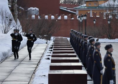 Агресія проти України вже викликала в Росії глибоку економічну кризу - Bloomberg
