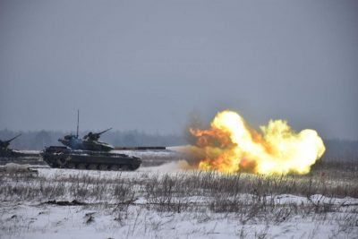 Танки, вертольоти і ураження противника: ЗСУ показали потужні кадри підготовки до зустрічі з ворогом