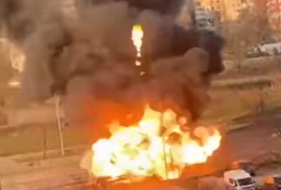 В Киеве уничтожен грузовик с пушкой и тактическим знаком РФ