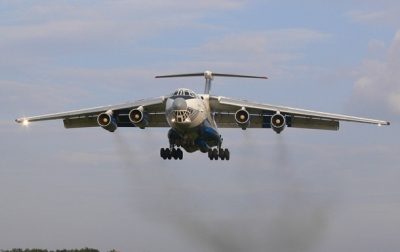 У Білорусь прибув літак, на якому могли бути іранські безпілотники для РФ - ЗМІ