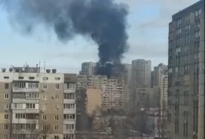Пожежа на Троєщині у Києві: в МВС пояснили, що ППО збило російську ракету Пожежа на Троєщині у Києві: в МВС пояснили, що ППО збило російську ракету