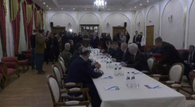 Повне виведення військ: Арестович озвучив вимоги України на переговорах з Росією Повне виведення військ: Арестович озвучив вимоги України на переговорах з Росією