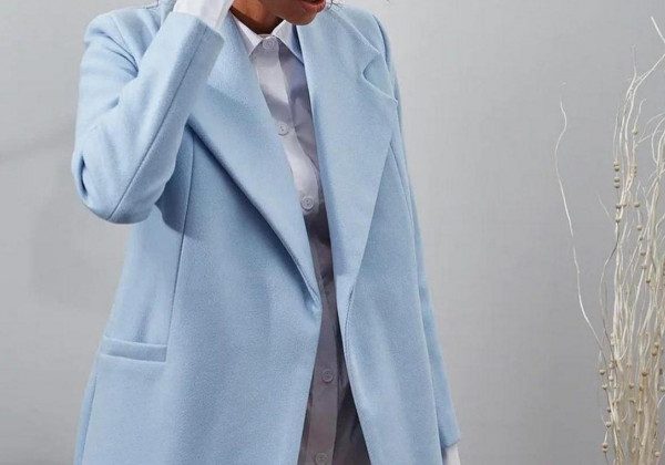 У моду входять дивовижні весняні пальта у стилі 60-х, в яких будні перетворяться на свято