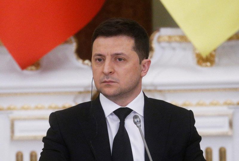 Зеленський ввів у дію санкції проти телеканалу Наш, котрий припинив мовлення