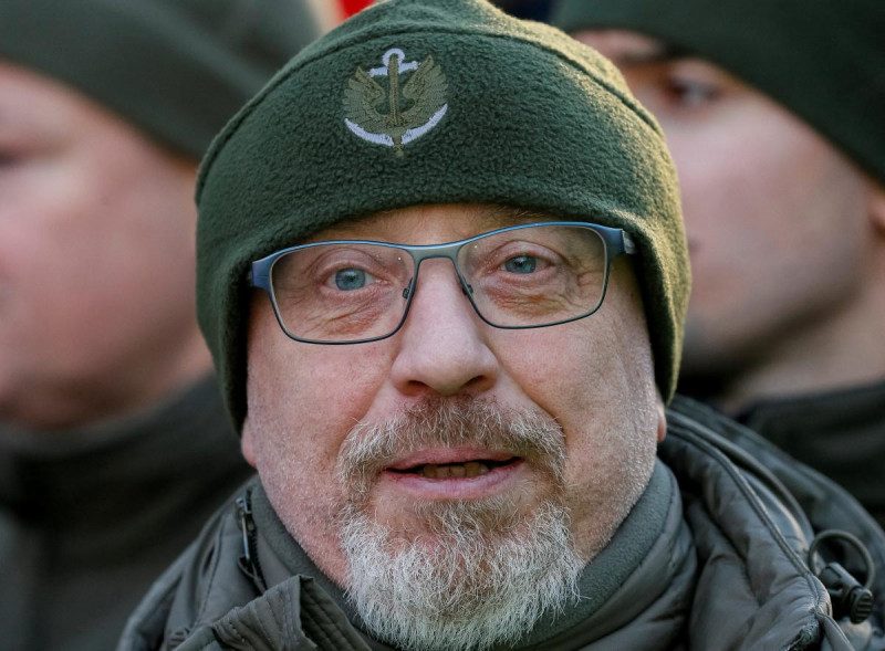 Цей період війни увійде в історію як "місяць незламності" - Резніков звернувся до українців