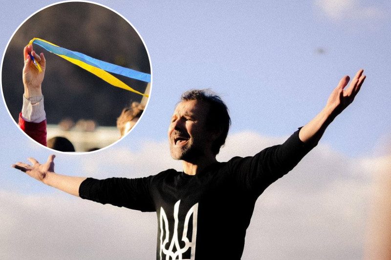 "Все буде добре для кожного з нас": Океан Ельзи дали імпровізований концерт просто неба