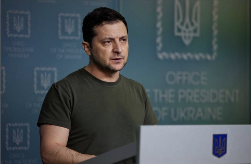 Зеленський жорстко відреагував на спроби окупантів провести "референдум" у Херсоні