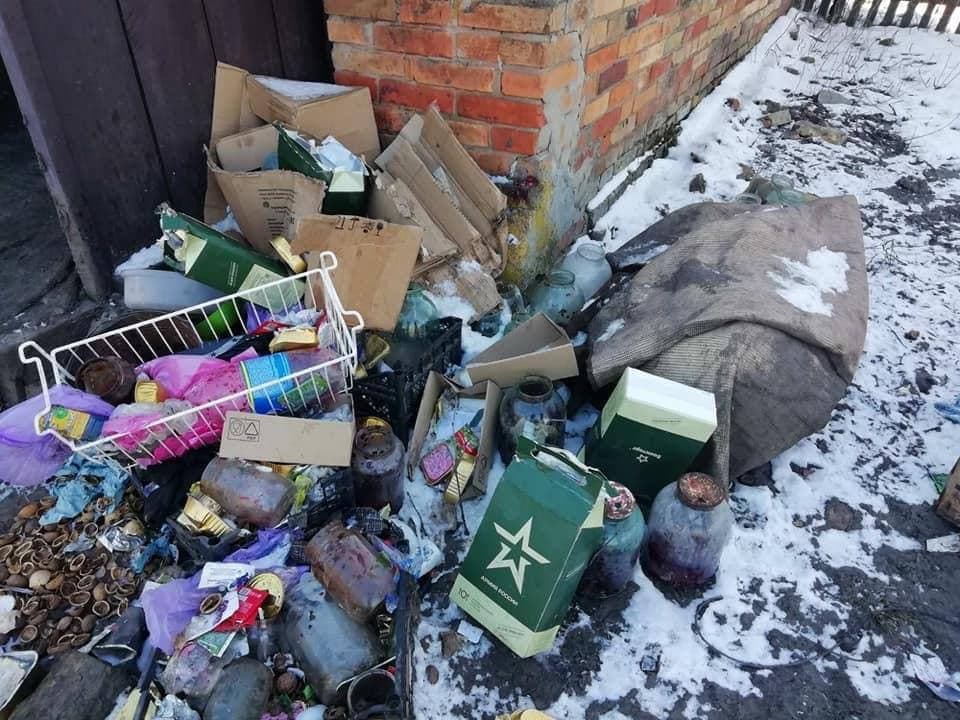 Окупанти загадили будинок українців на Сумщині Окупанти загадили будинок українців на Сумщині