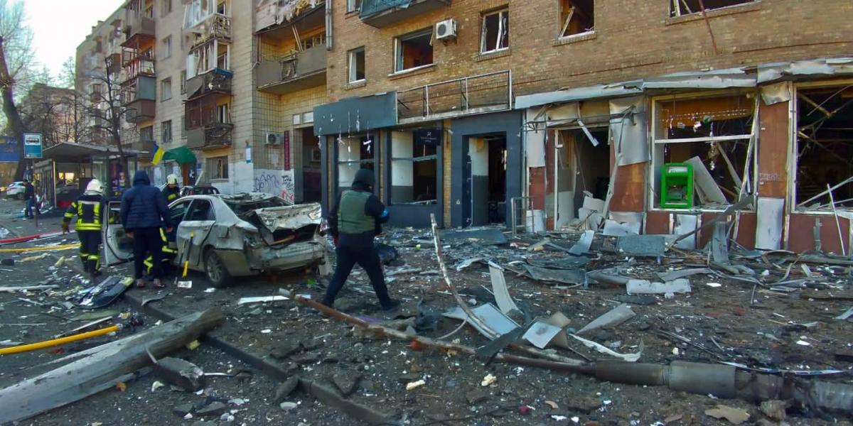 В Києві на Куренівці ппали уламки ракети окупантів