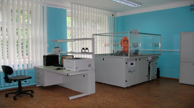 Російські окупанти знищили новітню лабораторію в Чорнобилі вартістю 6 млн євро Російські окупанти знищили новітню лабораторію в Чорнобилі вартістю 6 млн євро