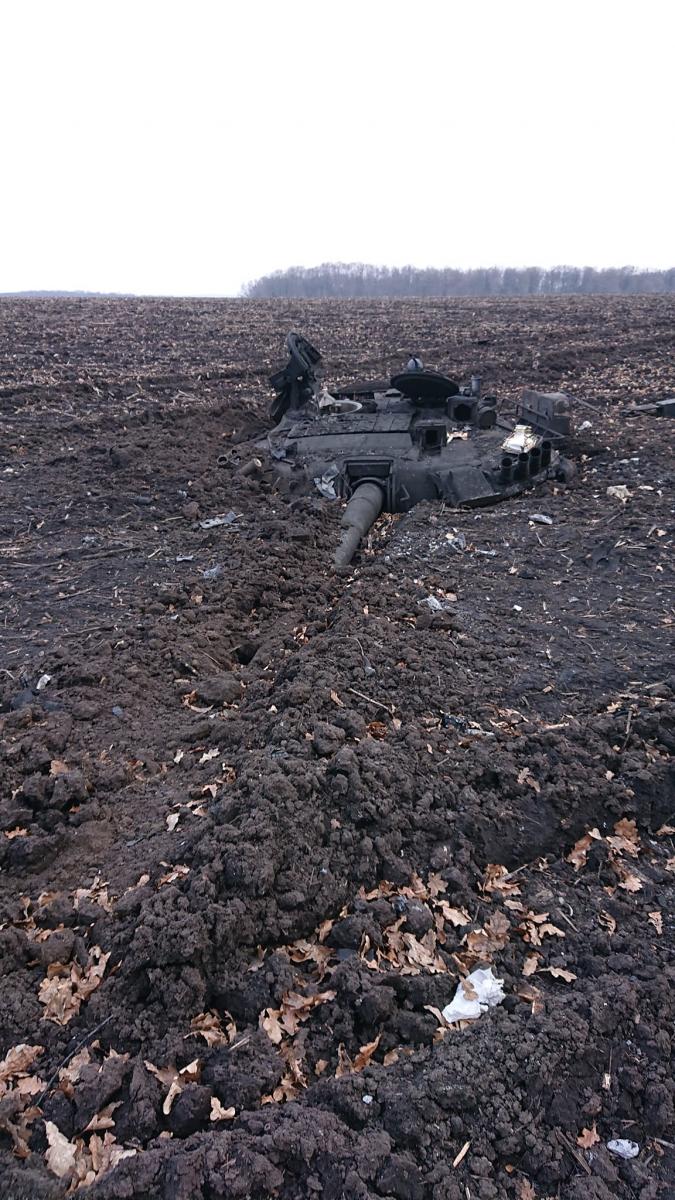 На Сумщині з'явилася "локальна Чорнобаївка" з купою розбитої техніки РФ На Сумщині з'явилася "локальна Чорнобаївка" з купою розбитої техніки РФ