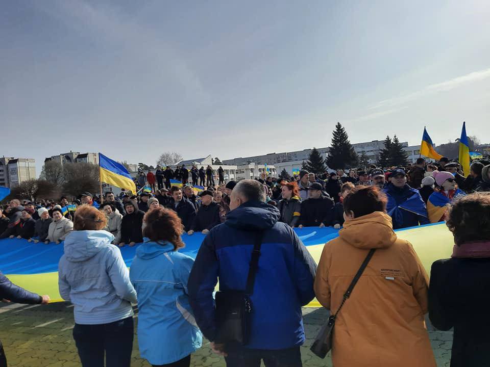 На акцію протесту проти російської окупації вийшли тисячі жителів Славутича