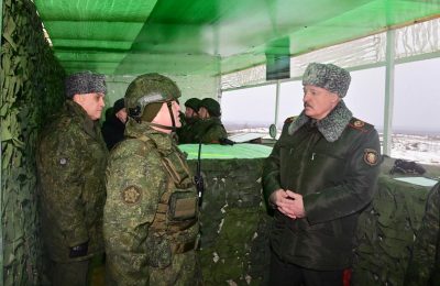 'Не хочет воевать с нами': десантник из Беларуси сдался в плен Украине