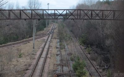 В Ирпене подорвали железнодорожные пути