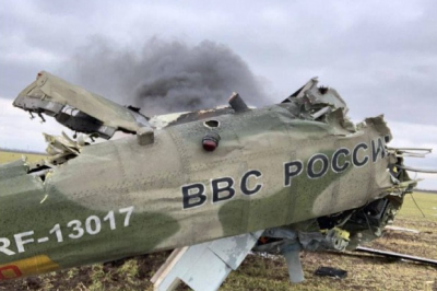 Три ворожих вертольоти та захоплена техніка: ВСУ в Миколаєві продовжують знищувати окупанта Три ворожих вертольоти та захоплена техніка: ВСУ в Миколаєві продовжують знищувати окупанта