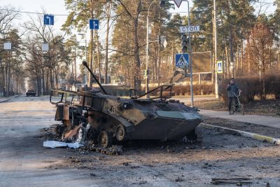 Українські бійці знищили російську колону, яка йшла на Миколаїв Українські бійці знищили російську колону, яка йшла на Миколаїв