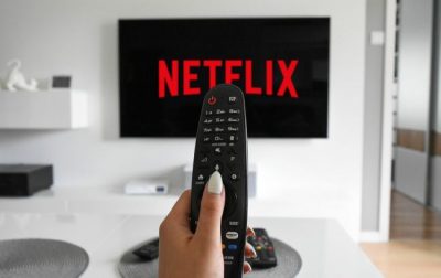 Netflix призупинив роботу в Росії Netflix призупинив роботу в Росії