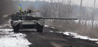 Агресори застрягли в полі і втекли, залишивши нові танки для ЗСУ