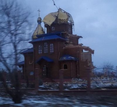 "Прощу тоді, коли їх відпою": священик у гніві розповів, як окупанти у Волновасі знищили великий храм