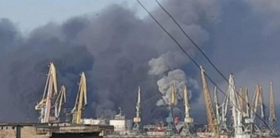 Командири двох побитих кораблів окупантів у Бердянську виявилися зрадниками української присяги