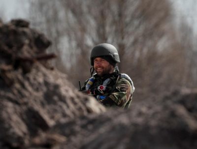 РФ кидає на Донбас основні зусилля, важкі бої точаться біля двох міст – розвідка Британії