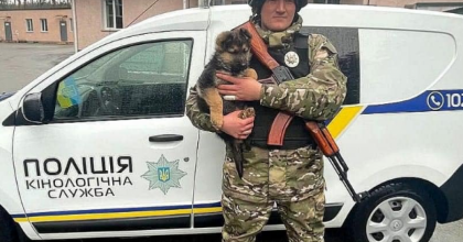 Предупреждает от угрозе: щенок по кличке Байрактар стал звездой Нацполиции