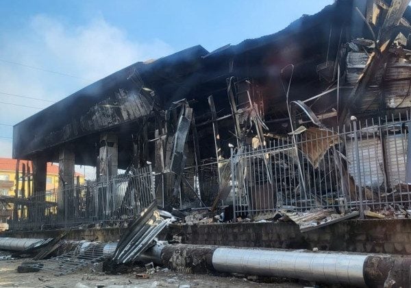 Загарбники здійснили новий авіаналіт на Маріуполь: є жертви