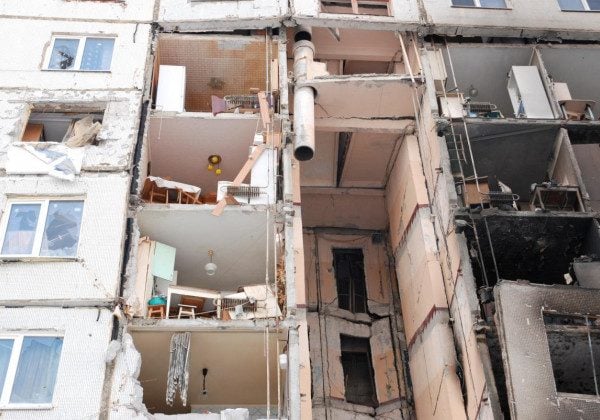 "РФ позбавила мене сина": пронизливий пост харків'янки, яка втратила чоловіка і дитину при обстрілі