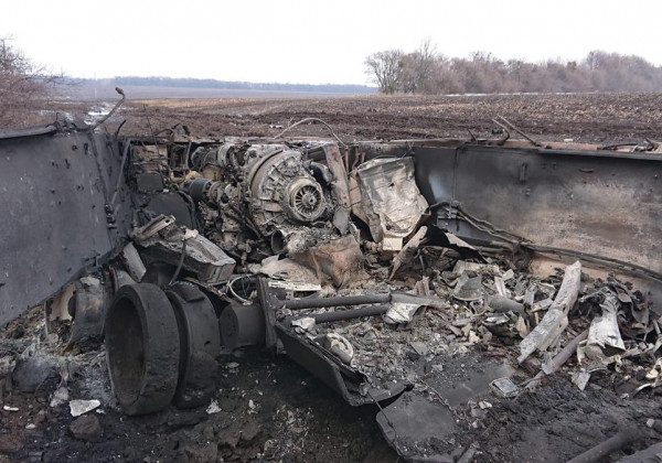 Могильник російських сил: на Сумщині з'явилася "локальна Чорнобаївка" з купою розбитої техніки РФ