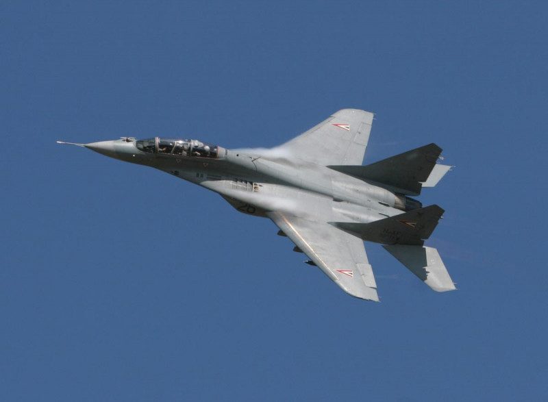 Польща готова розмістити всі свої винищувачі на авіабазі Рамштайн та передати їх США