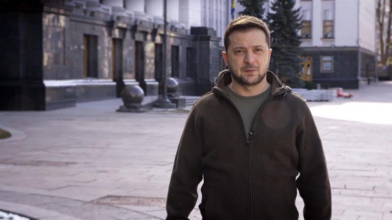 Украина борется вчетверо дольше, чем ожидал враг, и достигла стратегического перелома – Зеленский