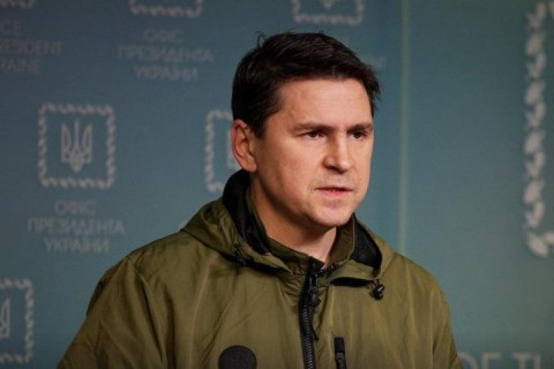 Взрывы и партизанские атаки в РФ: у Зеленского назвали причину