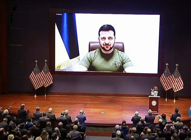 Зеленский потребовал от США поставить Украине ПВО и предложил создать Союз ответственных государств