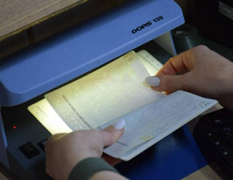 Українець "поховав" дружину, щоб втекти від військової служби
