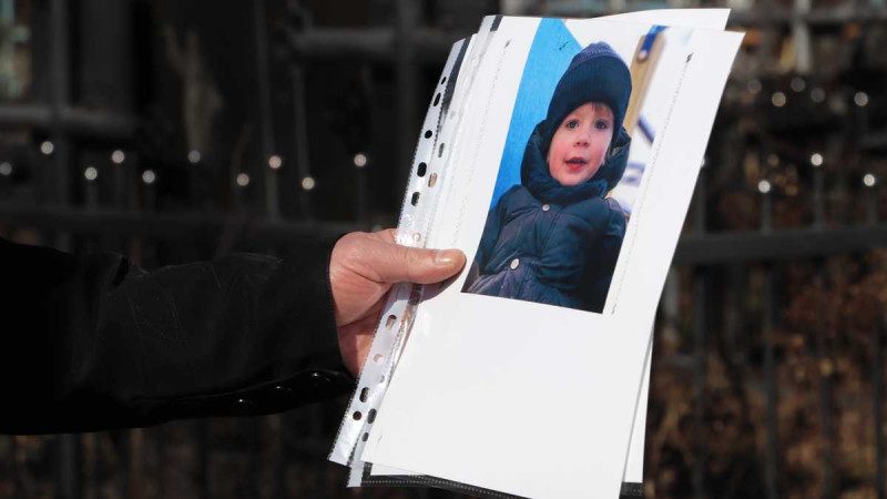 Мальчика в обед уложили спать – больше он не проснулся: под Киевом оккупанты убили 2-летнего ребенка