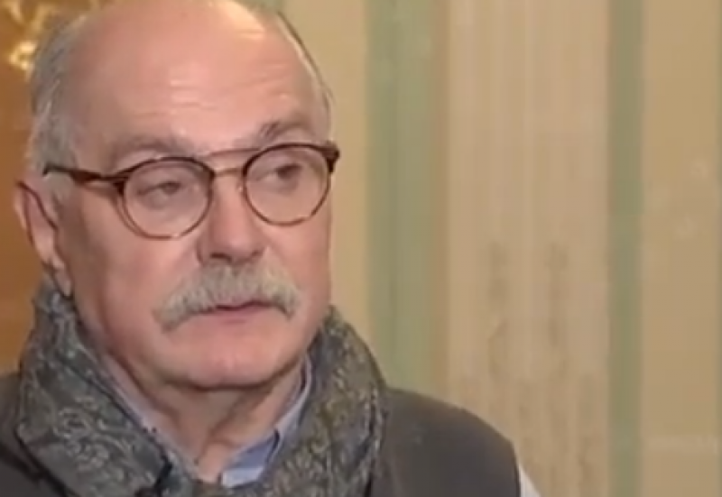 "Випробовували на добровольцях-українцях": Міхалков відзначився маячнею про "птахів-вбивць" з України