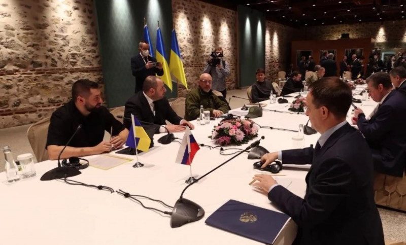 У Зеленського жорстко прокоментували пропозицію Кремля щодо переговорів України з РФ