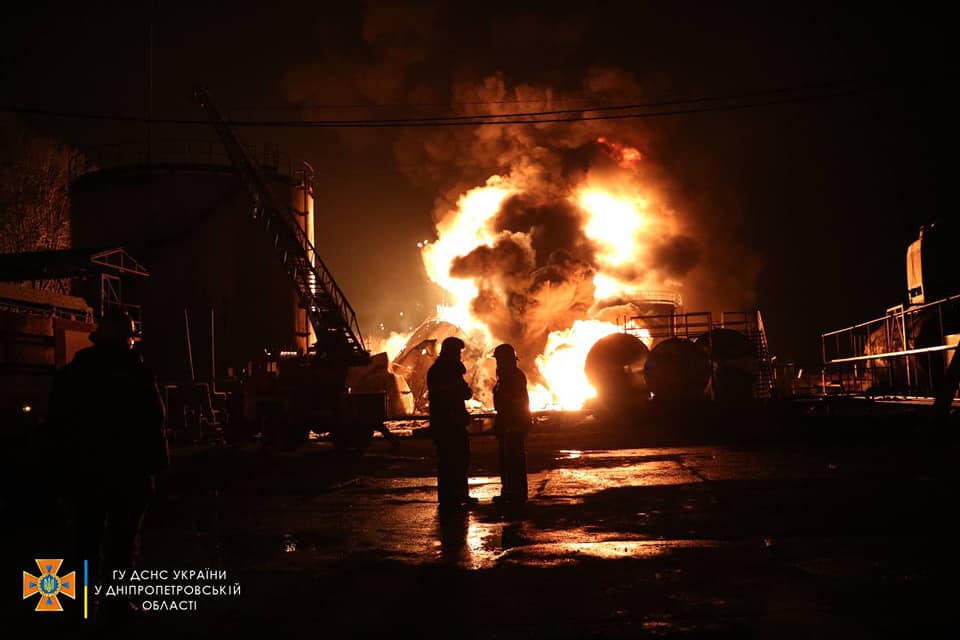 Пожежа на нафтобазі на Дніпропетровщині
