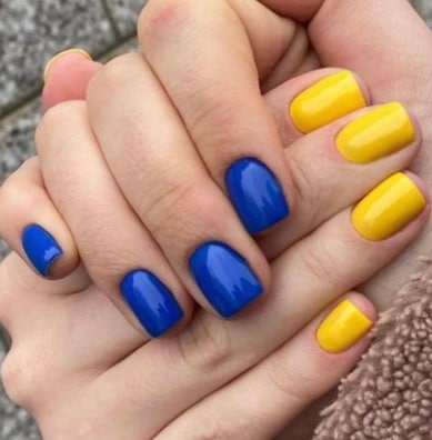 Патриотический маникюр 2022 Патриотический маникюр 2022