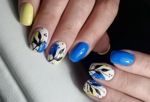 Патриотический маникюр 2022 Патриотический маникюр 2022
