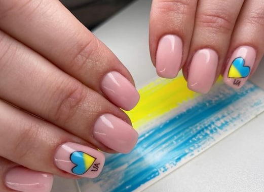 Патриотический маникюр 2022 Патриотический маникюр 2022