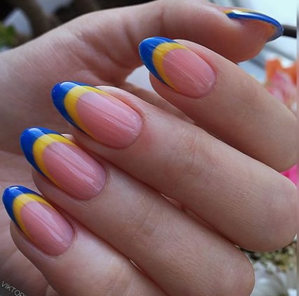 Патриотический маникюр 2022 Патриотический маникюр 2022