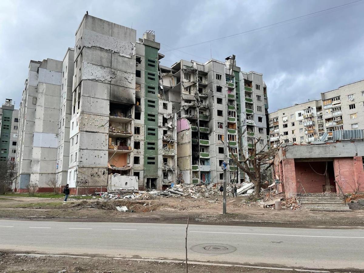 Чернігів після обстрілів російських окупантів Чернігів після обстрілів російських окупантів