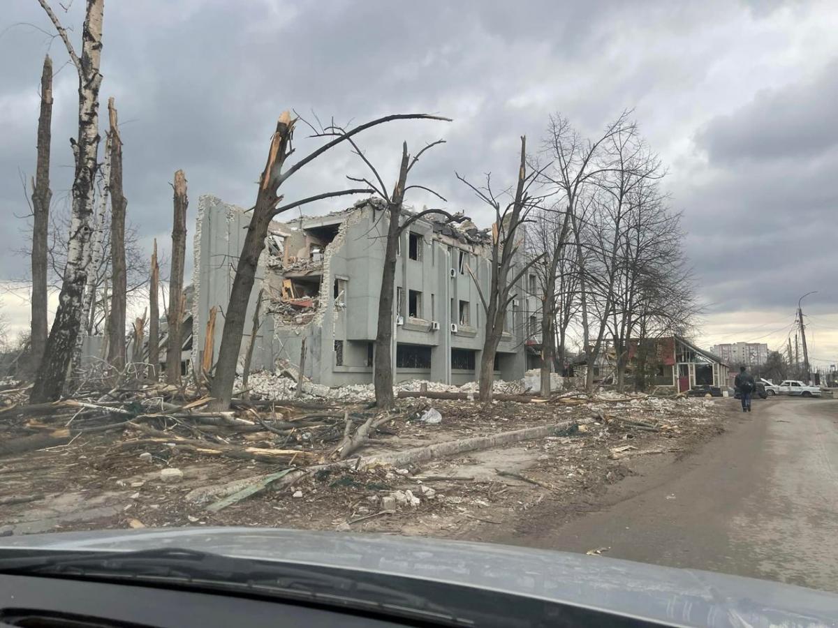 Чернігів після обстрілів російських окупантів Чернігів після обстрілів російських окупантів