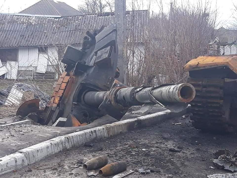 ВСУ рознесли колону орків на Чернігівщині ВСУ рознесли колону орків на Чернігівщині