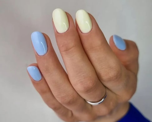 Весенний маникюр на короткие ногти 2022