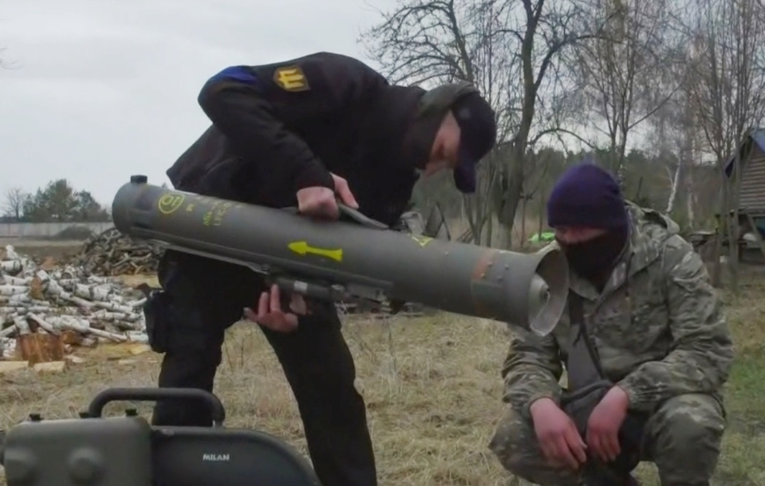 Мощные САУ и 'убийцы танков': Франция передаст Украине партию оружия