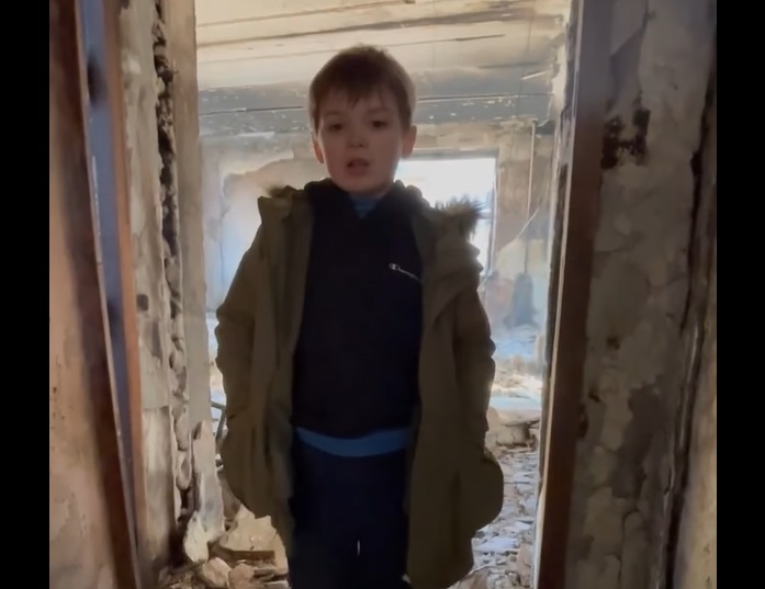 Страх и ужас в Мариуполе: взорвавший роликом Сеть 7-летний Макар рассказал о пережитом Страх и ужас в Мариуполе: взорвавший роликом Сеть 7-летний Макар рассказал о пережитом